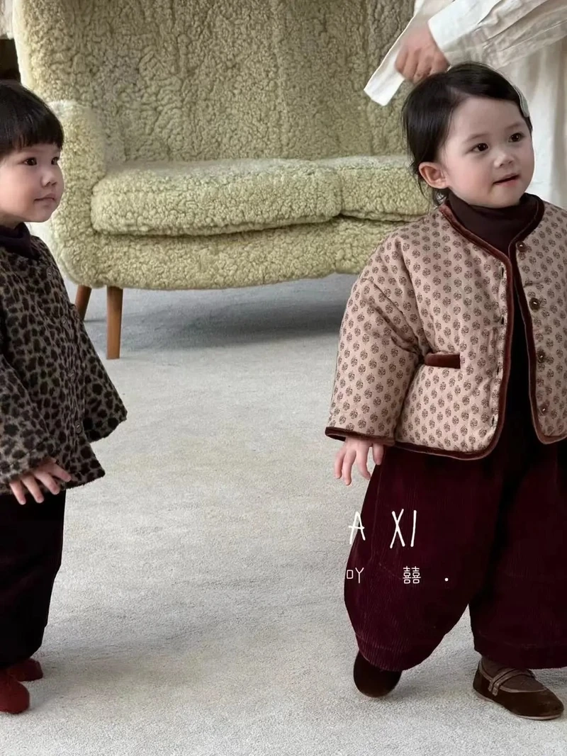 Ảnh bé gái đáng yêu trung quốc thể hiện sự trong sáng và cuốn hút