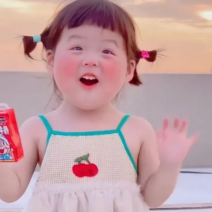 Hình nền bé gái dễ thương HD rõ nét và đẹp mắt cho điện thoại