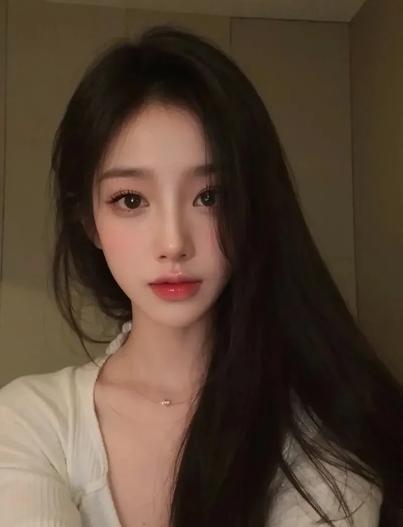 Avatar cute con gái với nét đáng yêu và phong thái tự nhiên