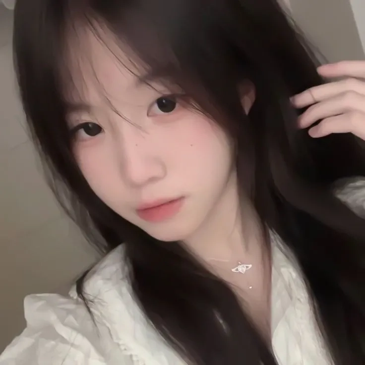 Ảnh Han Hye Jin mang đến vẻ đẹp thanh lịch và đầy quyến rũ