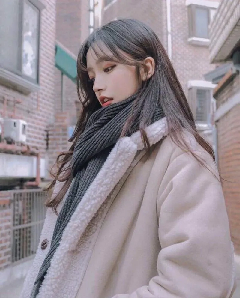 Ảnh Lisa BLACKPINK thể hiện sự mạnh mẽ và cá tính trong từng khung hình