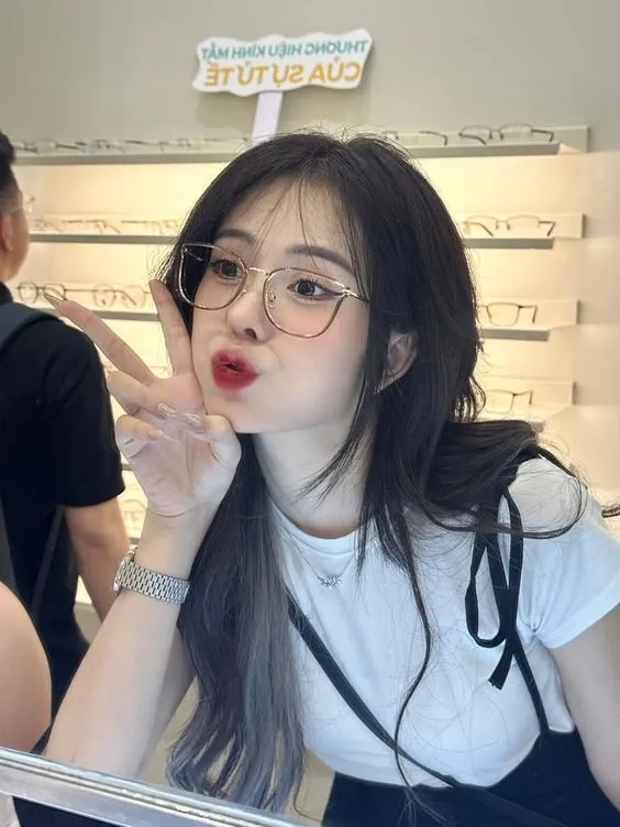 Ảnh Kim Tae Hee luôn gây ấn tượng bởi sự thanh lịch và tinh tế