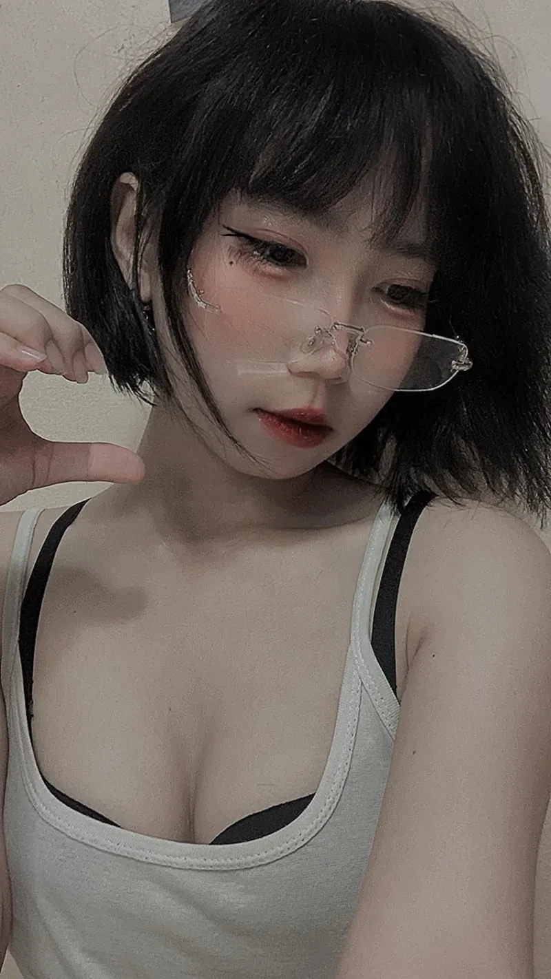 Ảnh con gái k6 ghi lại sự ngọt ngào và dễ thương