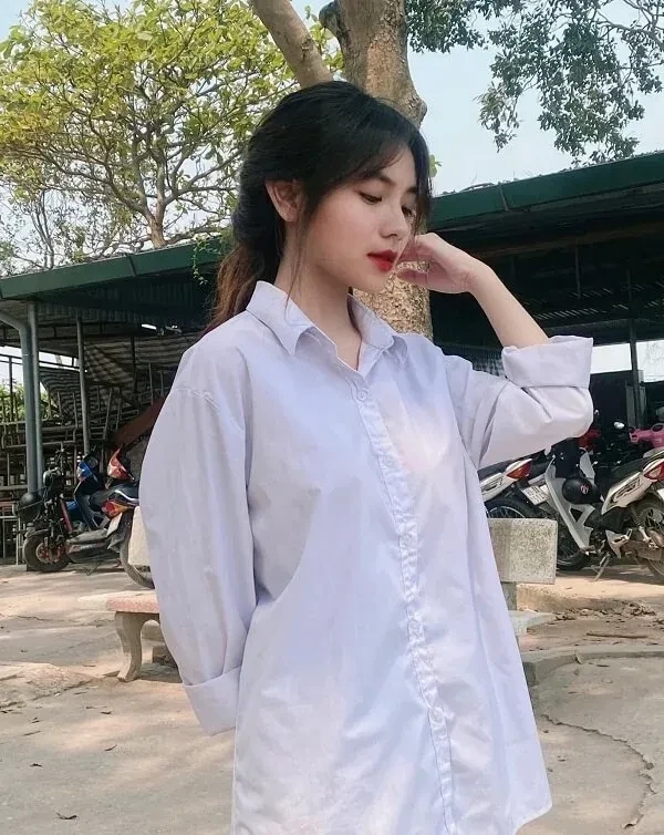 Ảnh gái xinh lớp 10 mang lại cảm giác gần gũi và dễ mến