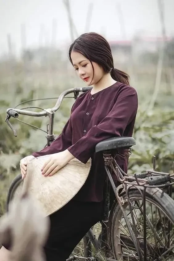 Gái xinh tóc dài cute với vẻ đẹp đáng yêu và phong cách trẻ trung