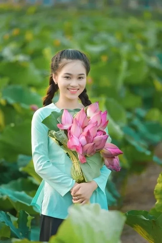 Ảnh gái xinh 2k8 với thần thái tự nhiên và nét đẹp dịu dàng