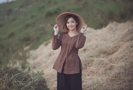 Ảnh gái xinh chân dài làm nổi bật nét duyên dáng và sự hài hòa