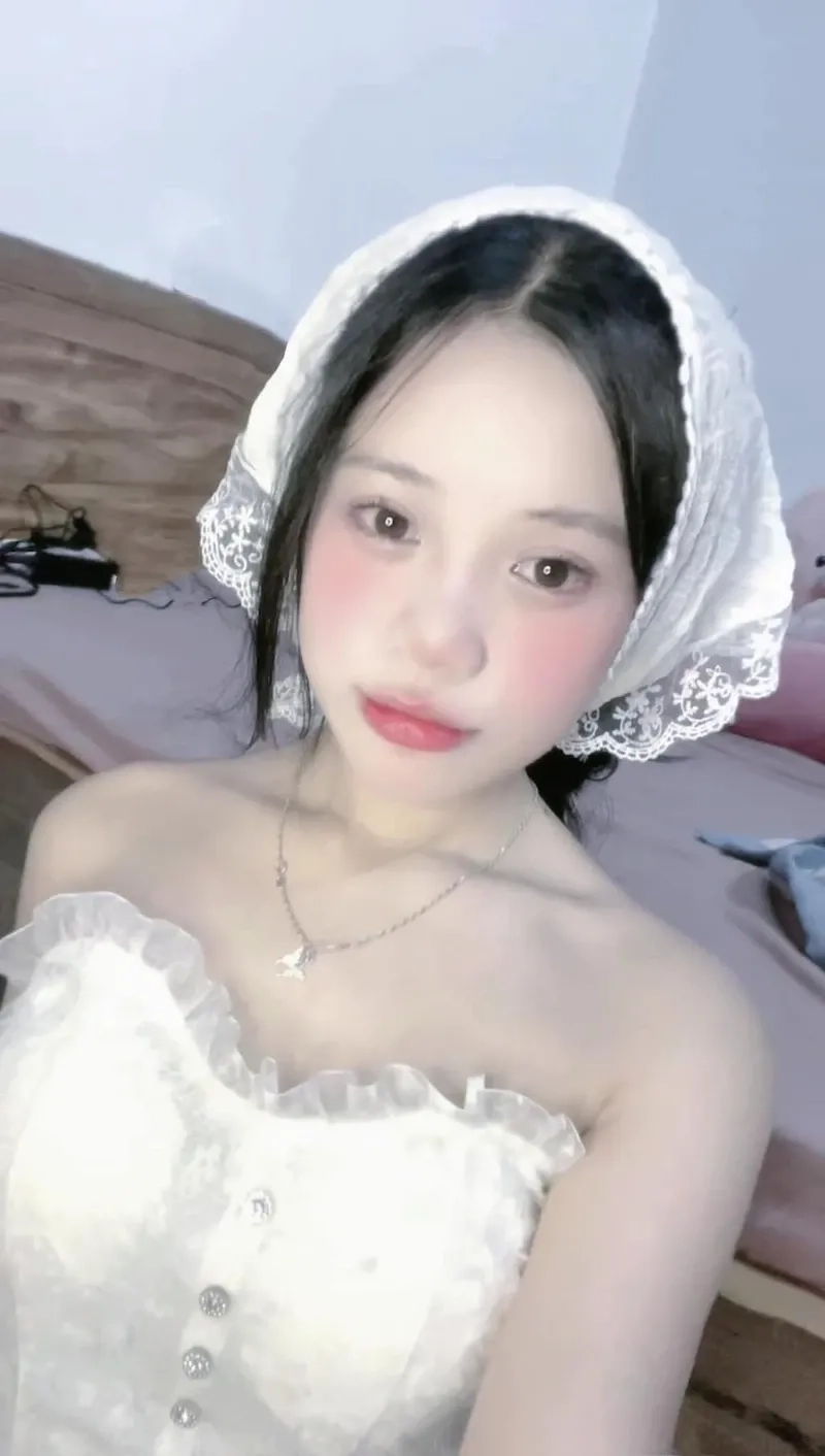 Tải hình ảnh girl xinh 2k6, đẹp và sắc nét cho mọi màn hình