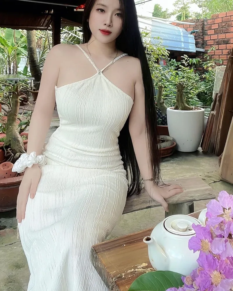 Chụp ảnh gái đẹp ghi lại thần thái nhẹ nhàng và dễ mến