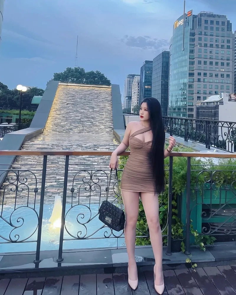 Gái xinh chụp ảnh sexy ghi lại nét tự tin và cuốn hút