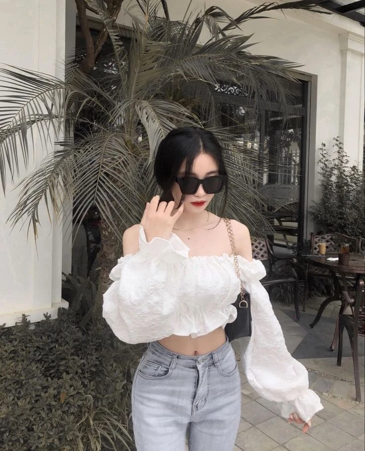 Gái xinh đeo mắt kính tóc ngắn mang lại cảm giác dịu dàng và tinh tế