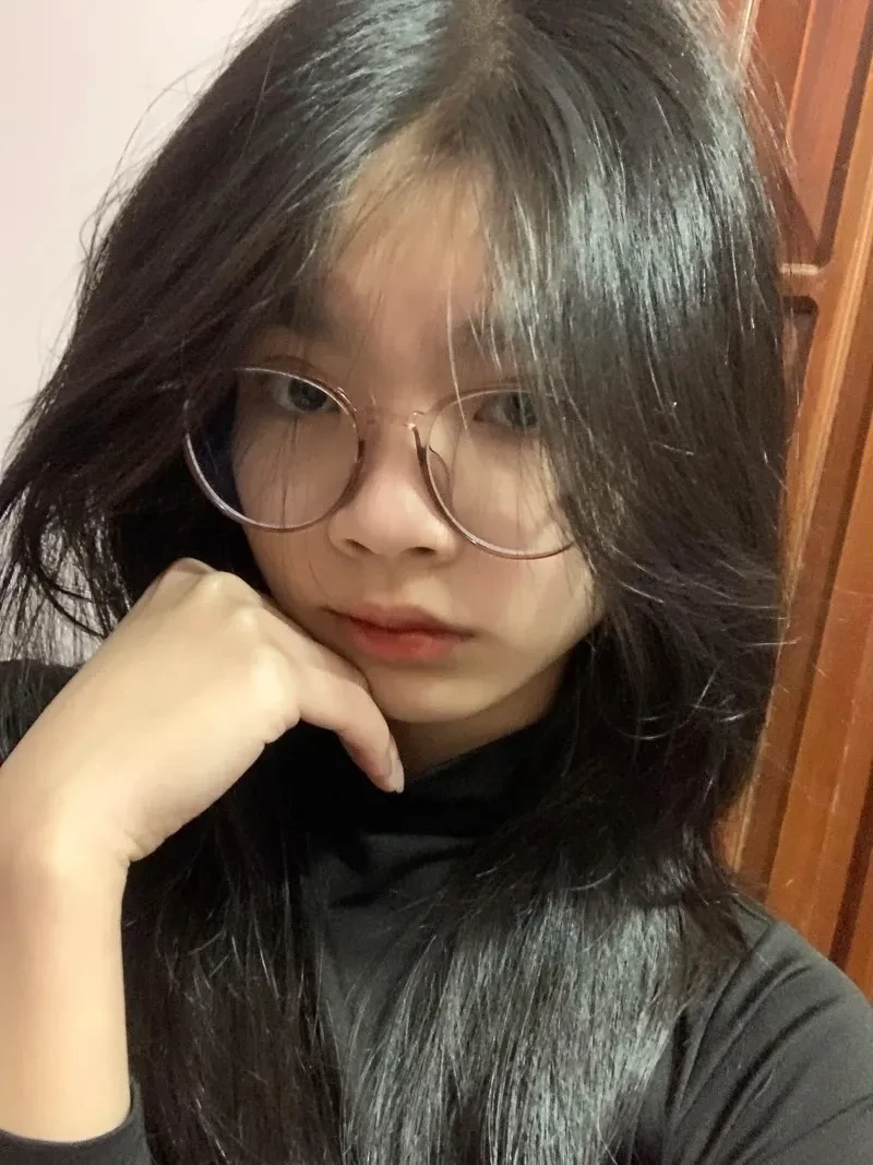 Ảnh mạng con gái dễ thương thu hút ánh nhìn bởi sự ngây thơ