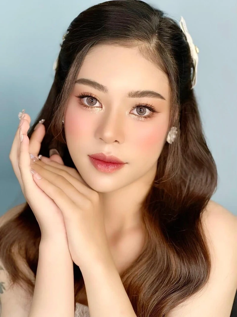 Hình nền gái xinh 4k cho máy tính miễn phí, dễ dàng tải về và sử dụng