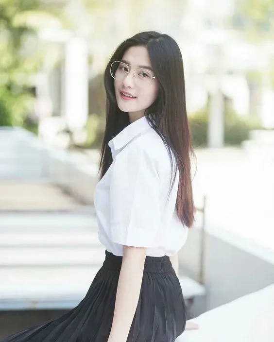 Avatar hình con gái ghi lại nét đáng yêu và gần gũi