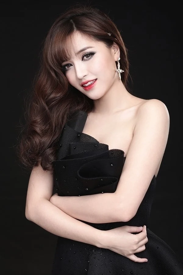 Bích Phương với ca khúc 