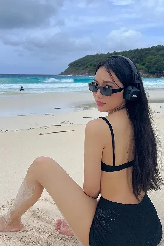 Hoa trong đám cưới Diệu Nhi tạo nên một không gian đầy lãng mạn, ngọt ngào