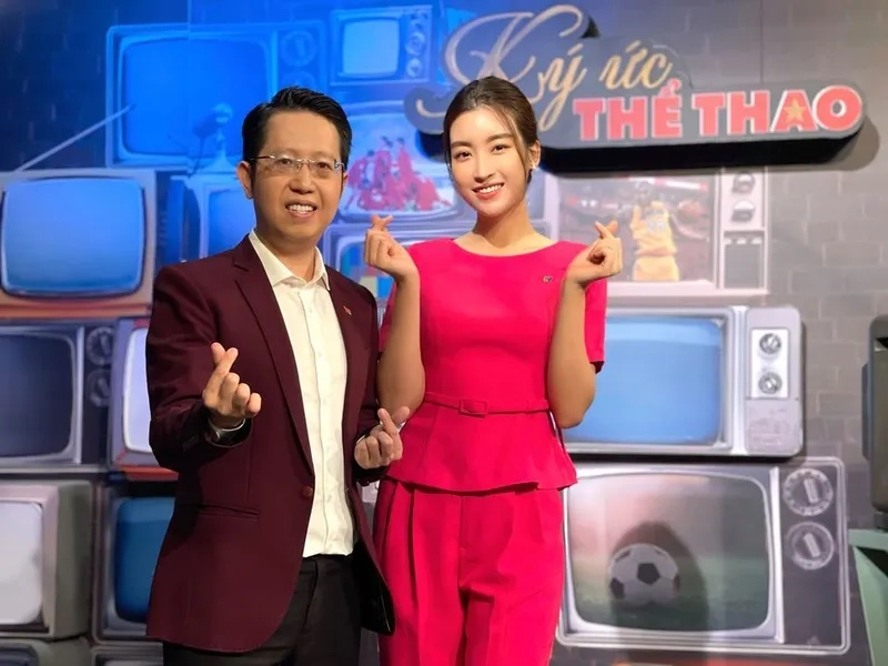 Đám cưới Đỗ Mỹ Linh được tổ chức với những nghi thức trang trọng
