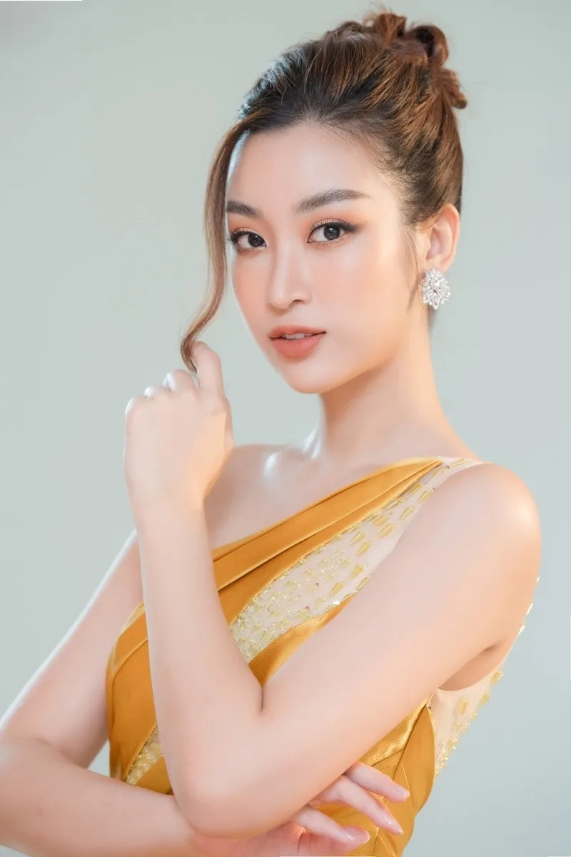  Hoa hậu 2016 Đỗ Mỹ Linh là người chiến thắng xuất sắc của năm