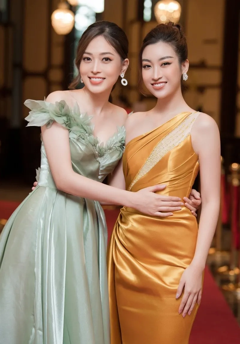 Người yêu hoa hậu Đỗ Mỹ Linh luôn ở bên cạnh ủng hộ cô