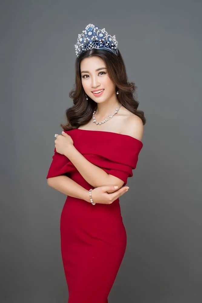Vương miện của Đỗ Mỹ Linh khẳng định sự uy quyền và tài năng