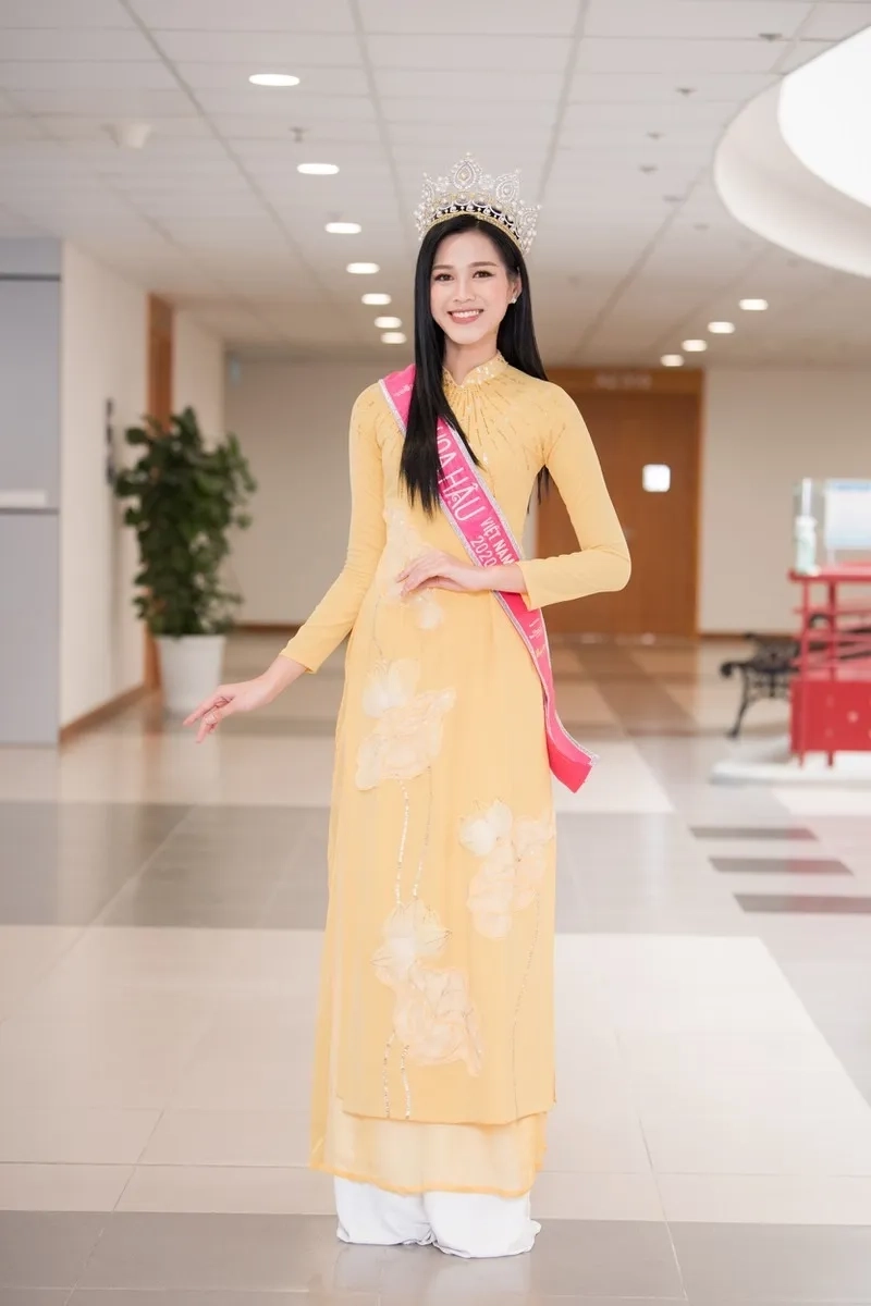 Đỗ Thị Hà trao vương miện là khoảnh khắc đáng nhớ trong sự nghiệp