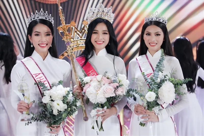 Vương miện của Đỗ Thị Hà là minh chứng cho sự cố gắng và tài năng
