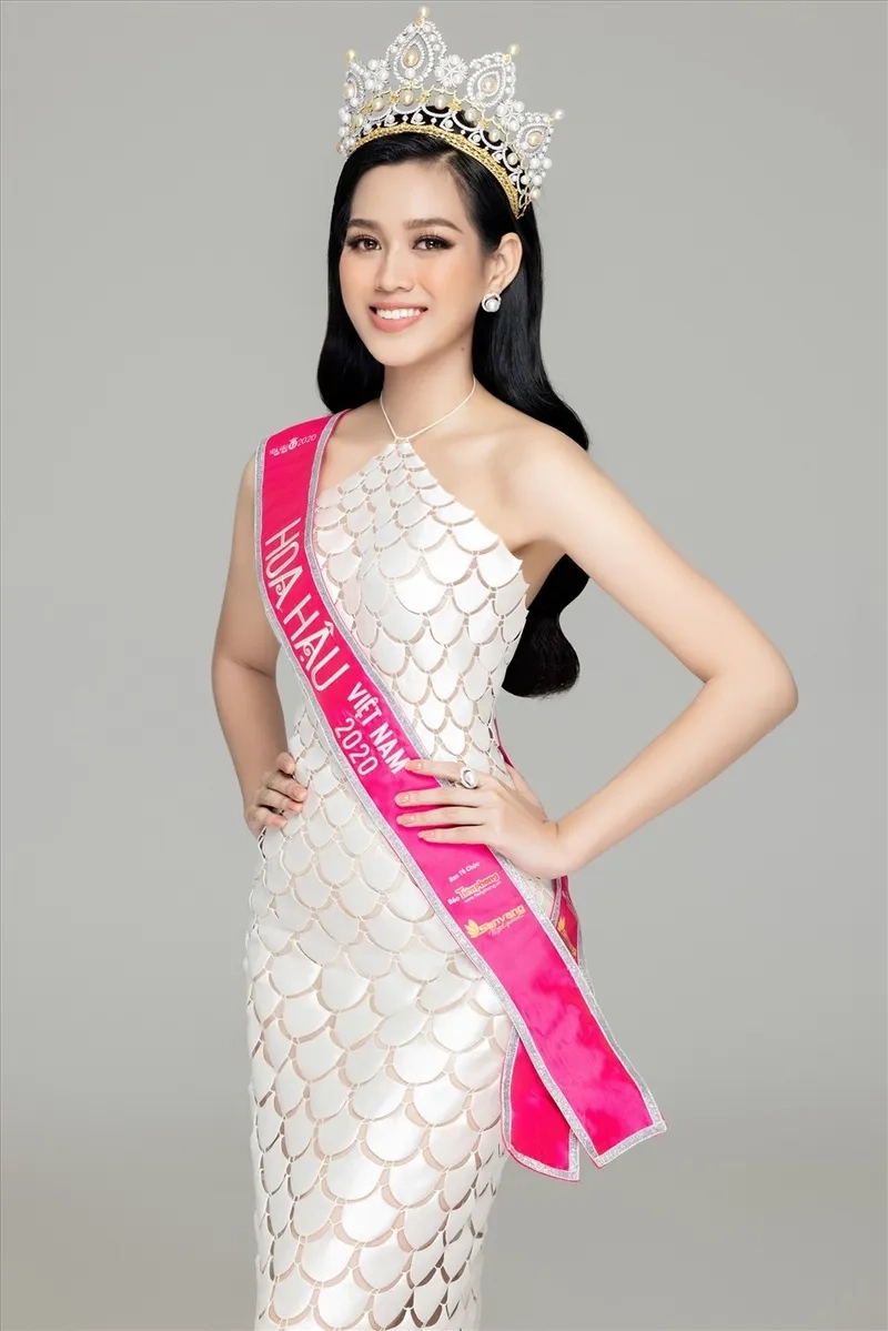 Vương miện Đỗ Thị Hà là thành quả của hành trình nỗ lực không ngừng