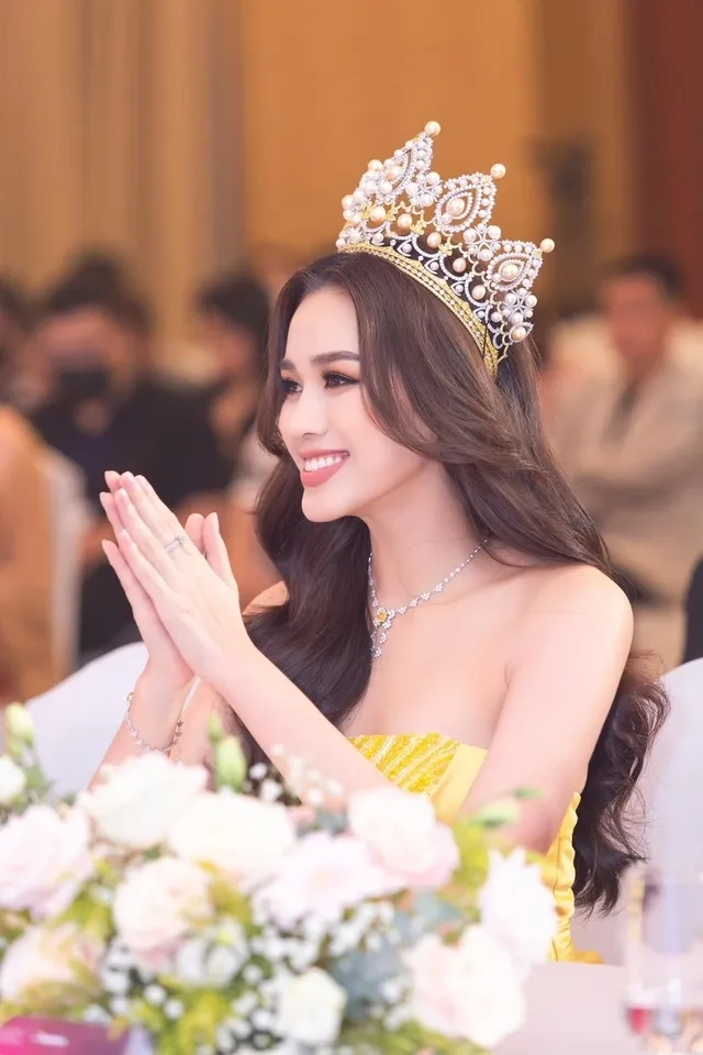 Hoa hậu Đỗ Thị Hà bikini luôn gây ấn tượng mạnh mẽ