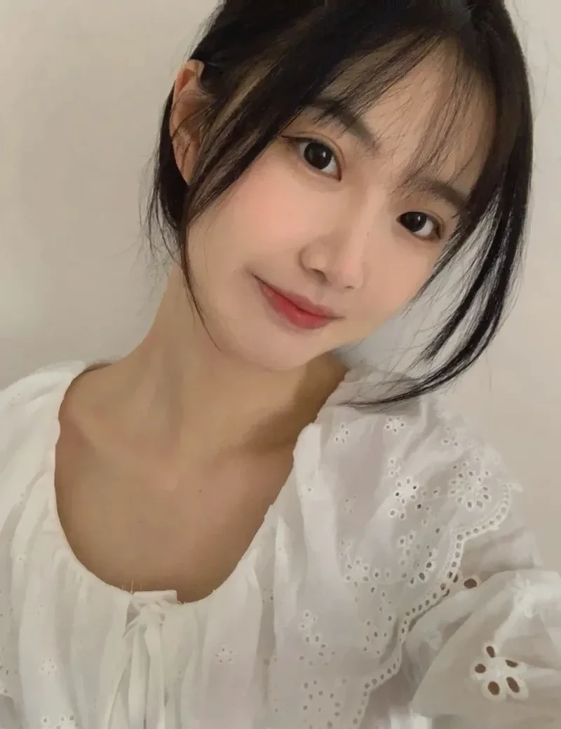 Gái nga instagram nổi bật với vẻ đẹp sang trọng và tinh tế