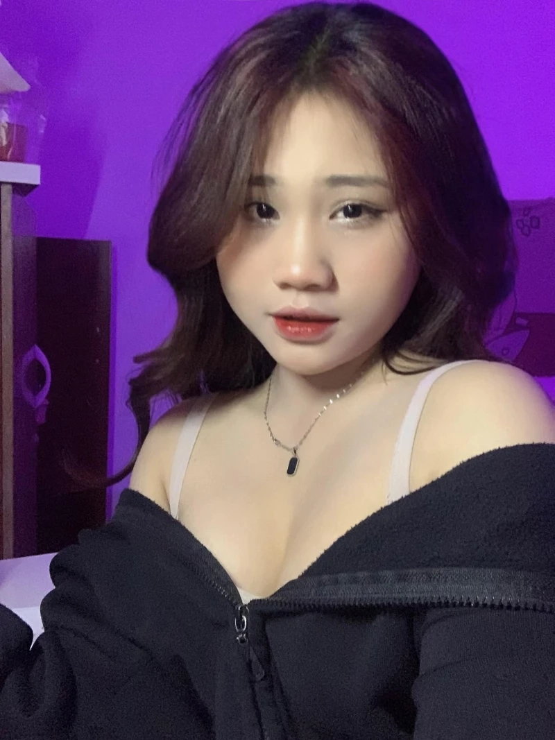 Gai xinh hot nổi bật trên mạng xã hội, những gái xinh hot làm nổi bật các nền tảng