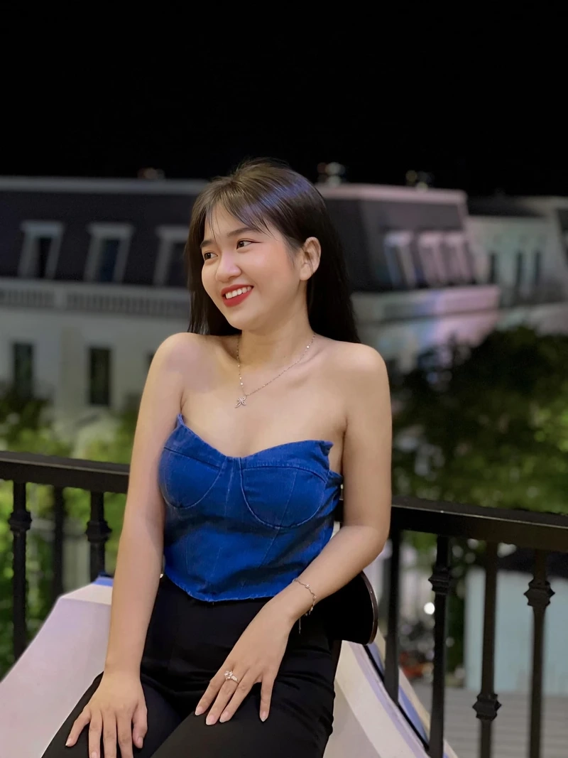 Anh xinh cute với ánh mắt trong sáng và thu hút người nhìn