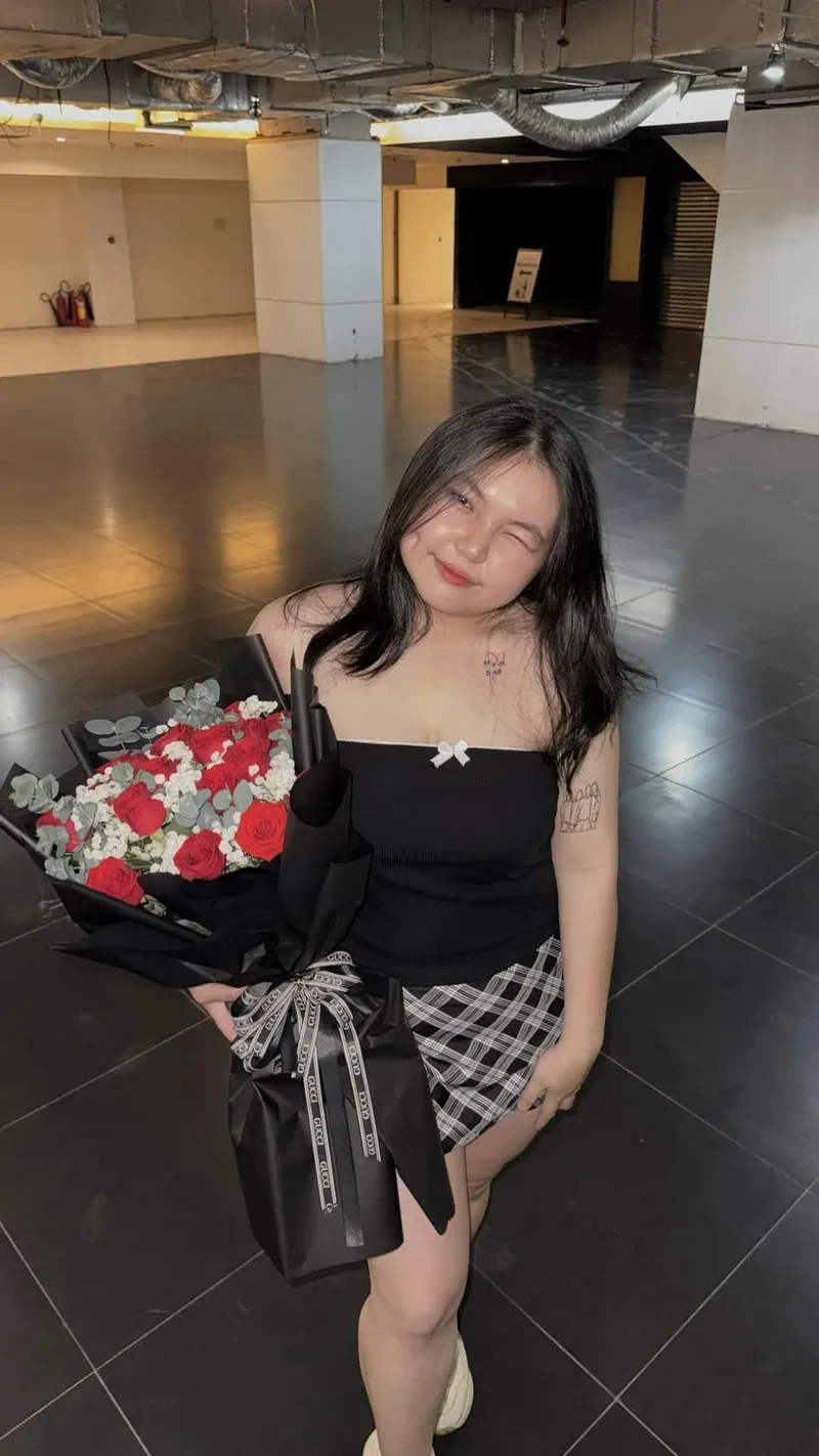 Hình nền cô gái mập dễ thương vẽ tay cho điện thoại dễ thương
