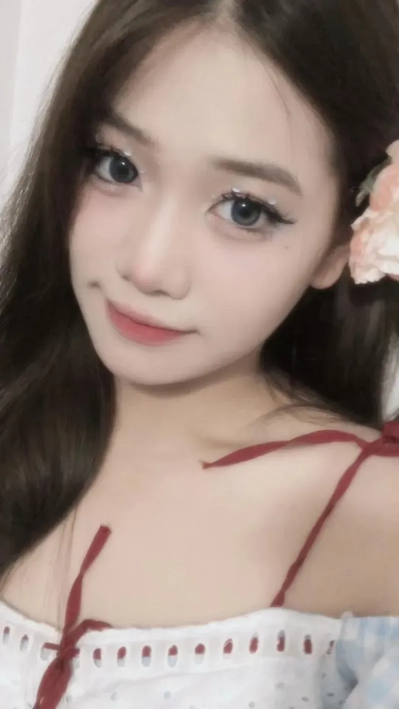Hinh gai xinh bikini mang lại cảm giác gần gũi và dễ chịu
