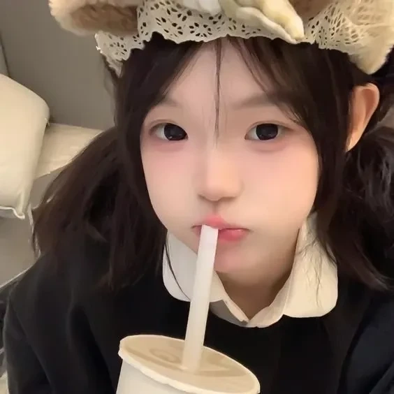 Hình nền gái xinh cute thể hiện nét đẹp trẻ trung, đáng yêu