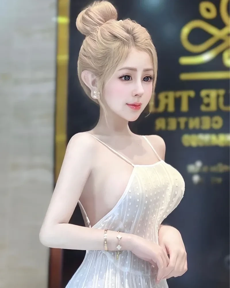 Hình ảnh gái xinh Việt Nam áo dài mang đến vẻ đẹp truyền thống