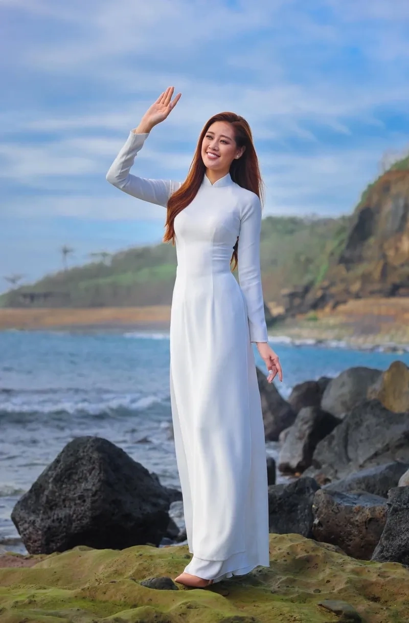 Khánh Vân hoa hậu là người truyền cảm hứng cho thế hệ trẻ Việt Nam