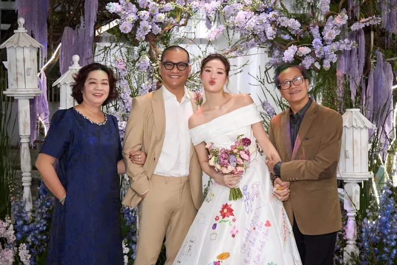 Hoa hậu hoàn vũ Khánh Vân 2019 thể hiện tài năng và bản lĩnh