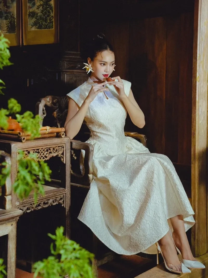 Chi Dân và Lan Ngọc chia sẻ khoảnh khắc ngọt ngào cùng nhau