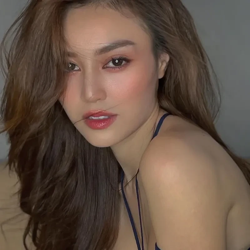 Ninh Dương Lan Ngọc Chi Dân là cặp đôi nổi bật trong showbiz