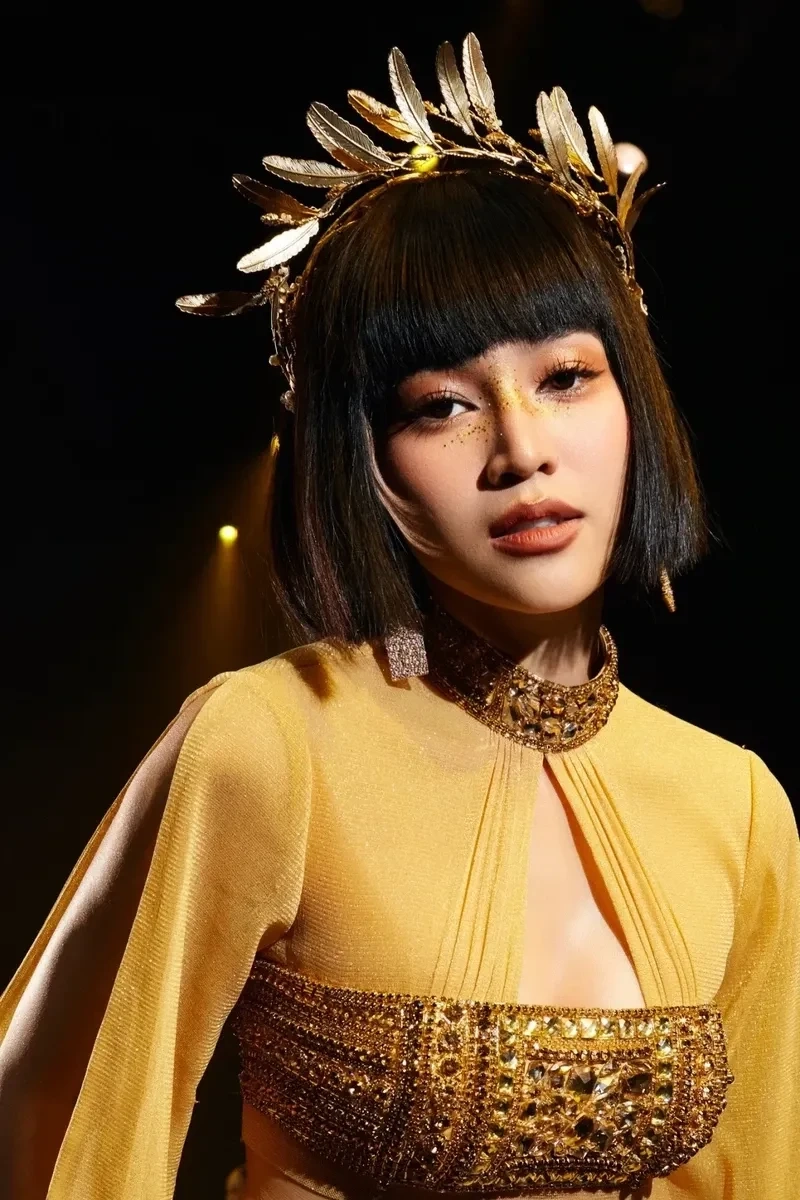 Ninh Dương Lan Ngọc hình xăm mới lạ tạo ấn tượng mạnh mẽ