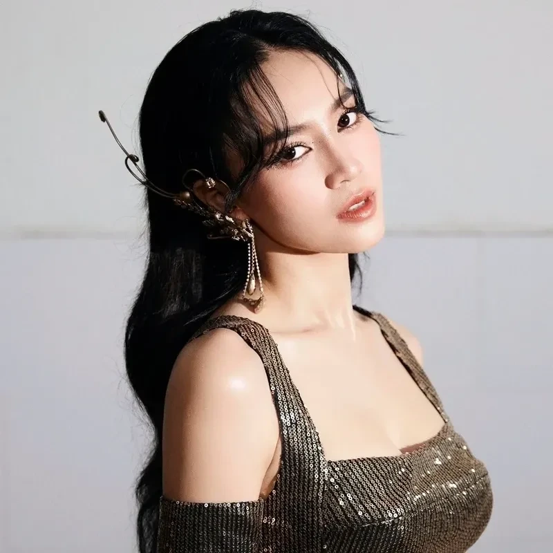 Ngô Kiến Huy Ninh Dương Lan Ngọc gây chú ý với sự kết hợp đặc biệt