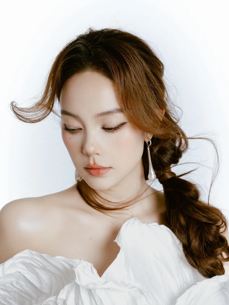 Minh Hằng đám cưới Đông Nhi được truyền thông đặc biệt quan tâm