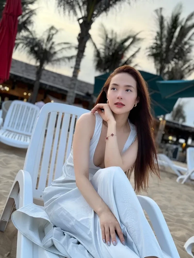 Minh Hằng có gia đình chưa luôn là câu hỏi nóng mà fans mong muốn biết