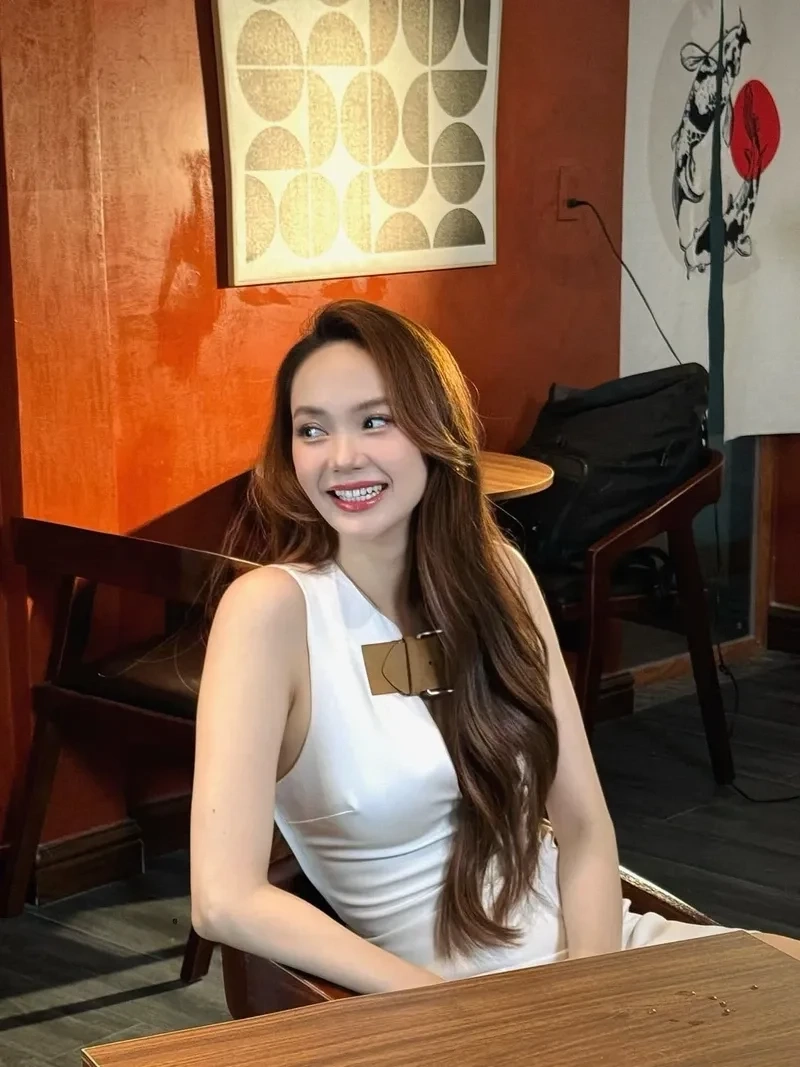 Minh Hằng chụp ảnh cưới cùng bạn đời, tạo nên những bức ảnh đẹp