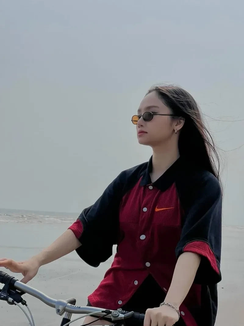 A đang nơi đâu là ca khúc rất ý nghĩa được Miu Lê thể hiện tuyệt vời