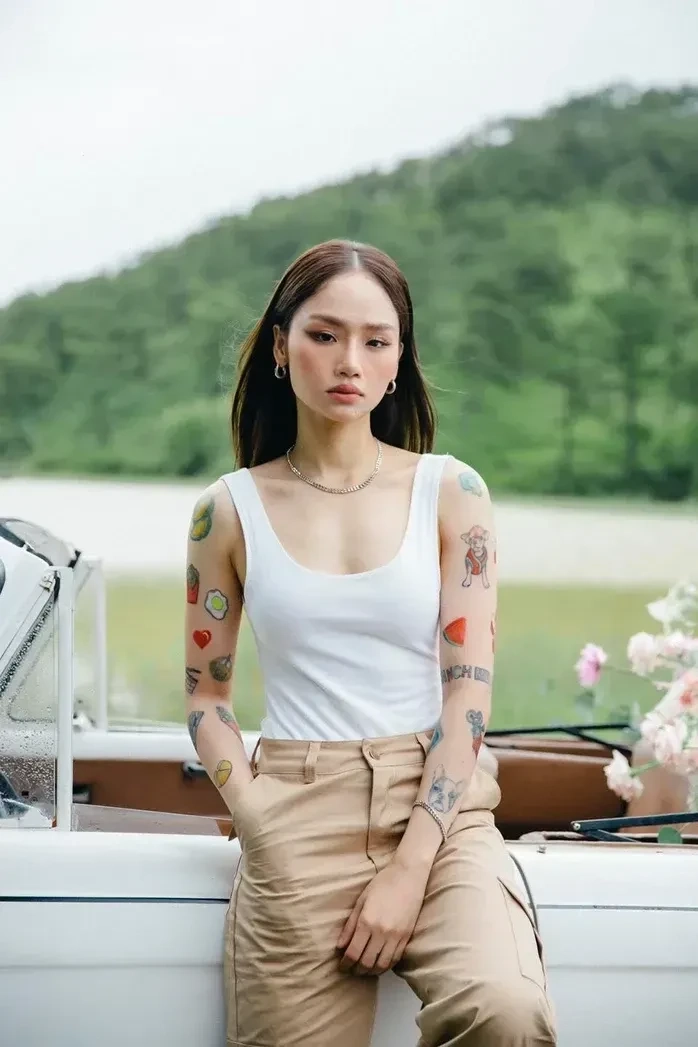 Bài hát ca sĩ Miu Lê mang đến những giai điệu ngọt ngào, sâu lắng