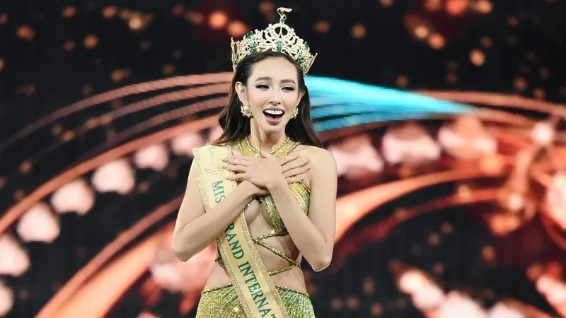 Thuỳ tiên đăng quang ngôi vị hoa hậu đầy ấn tượng