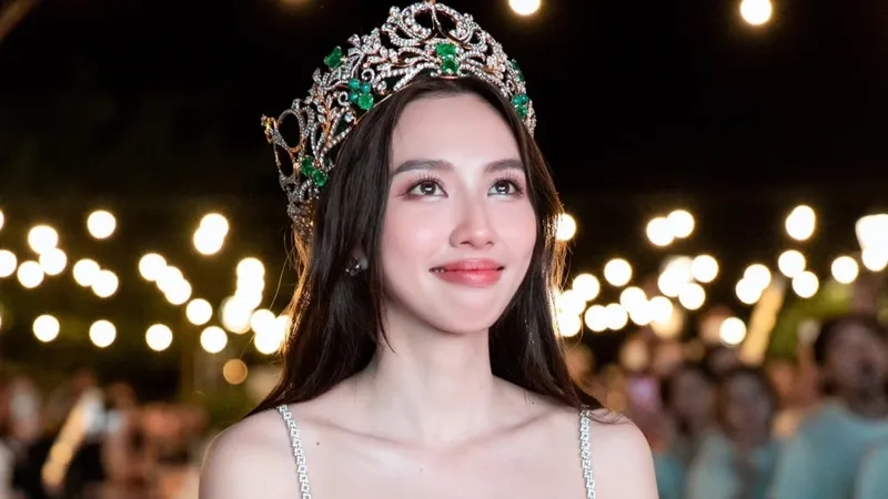 Nguyễn thúc thùy tiên chuyển giới gây chú ý trong cộng đồng