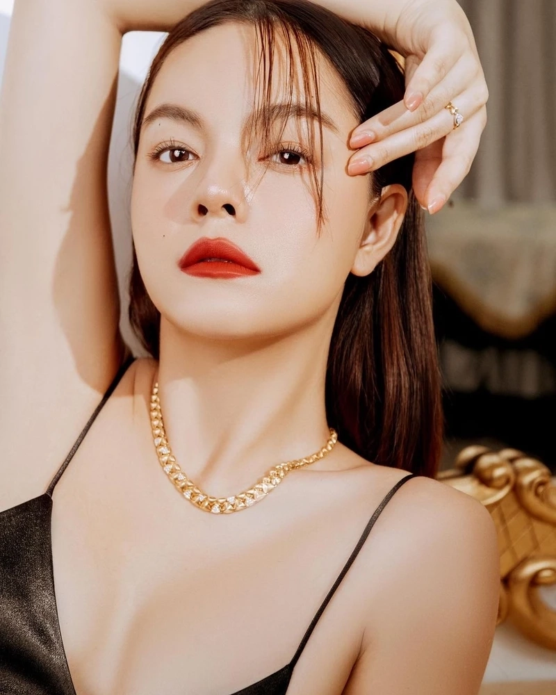 Ca sĩ Phạm Quỳnh Anh mang lại những ca khúc ngọt ngào và sâu sắc