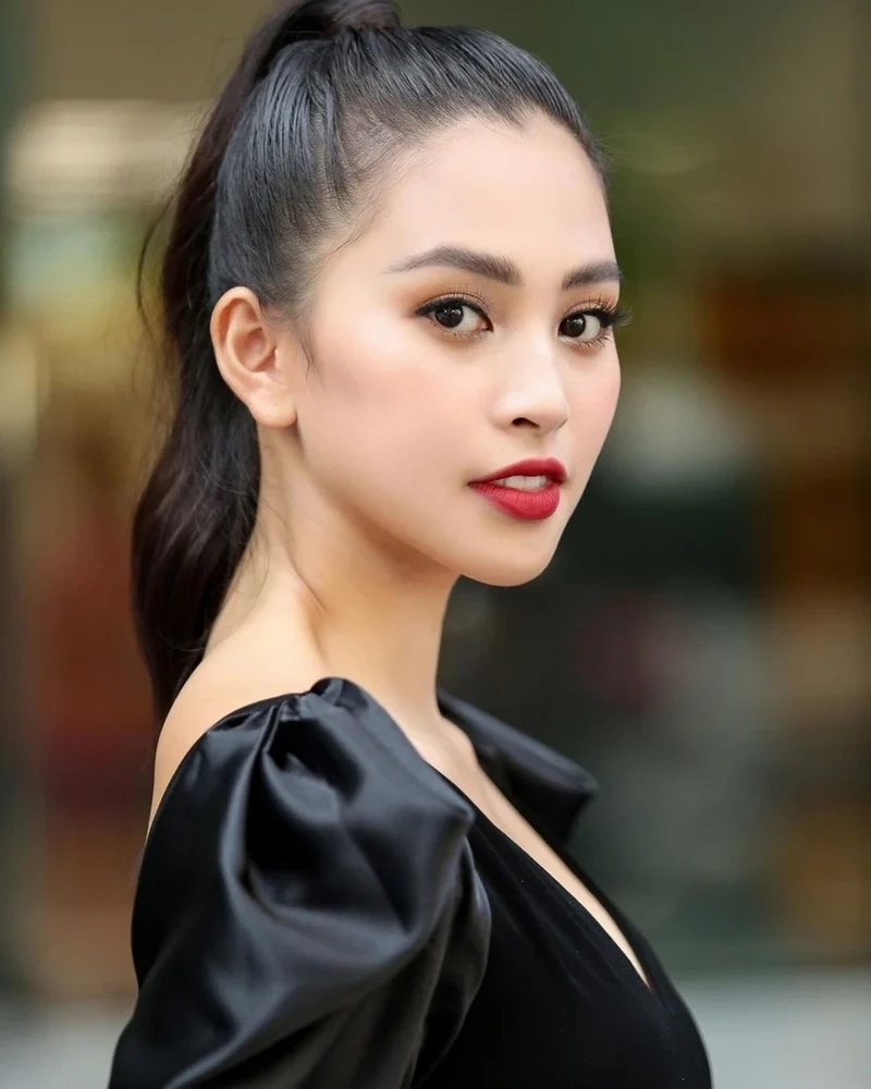 Hình ảnh Hoa hậu Tiểu Vy trở thành đề tài bàn tán trong các cuộc thi sắc đẹp